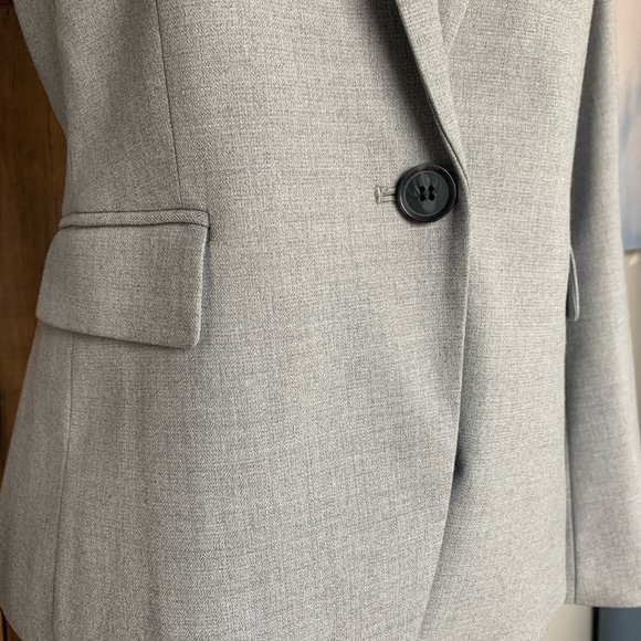 Two piece Ann Taylor Suit - Gray - Picture 6 of 8